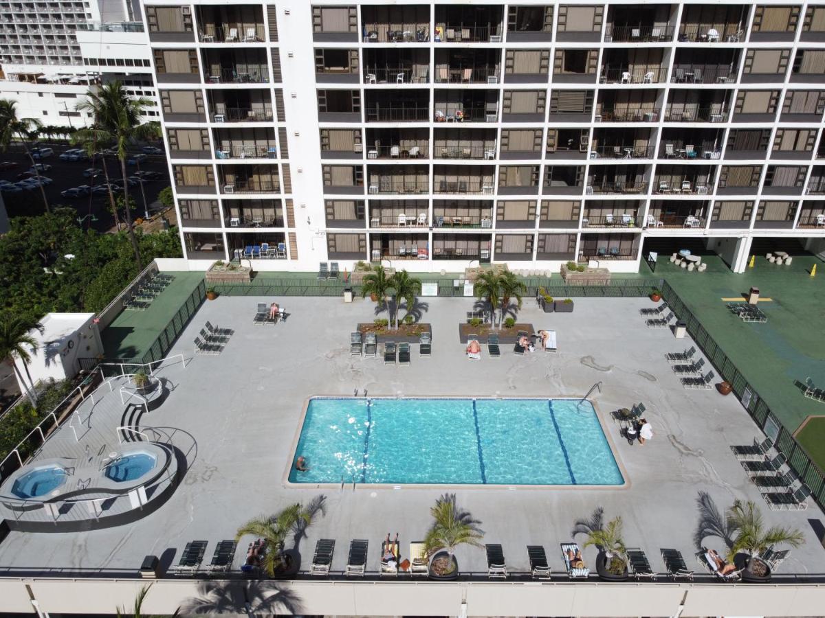 Remodeled 1Br Condo, Ocean Views With Free Parking! Honolulu Exterior photo